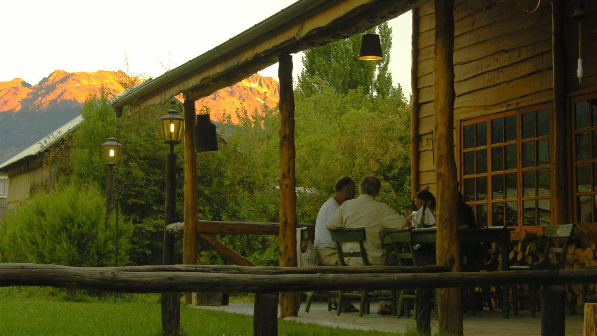 Hotel El Barranco Futaleufú 외부 사진